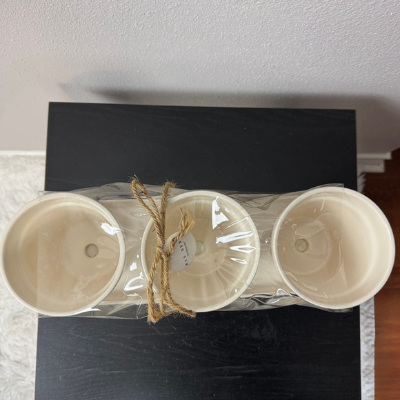 Rae Dunn Planter Set of Three Plant Pots on Tray Cream w/ Easter & Chick Retired - Picture 5 of 13